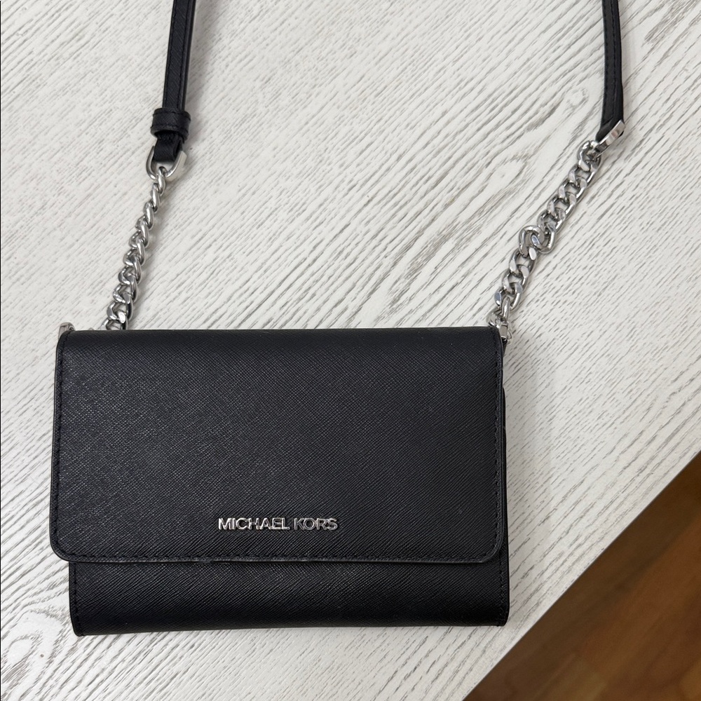 Michael Kors Elegant Black Crossbody Bag